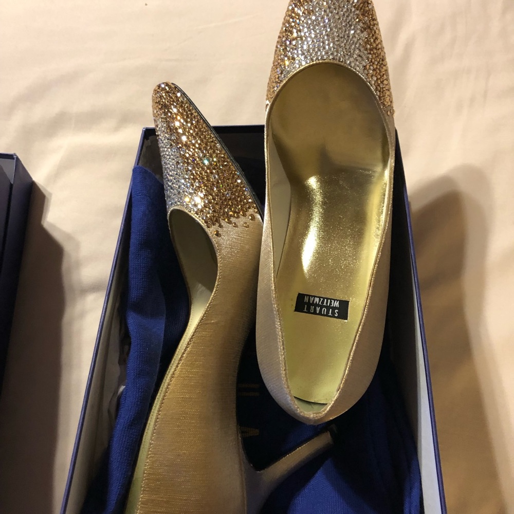 Stuart Weitzman - Picture 7 of 7